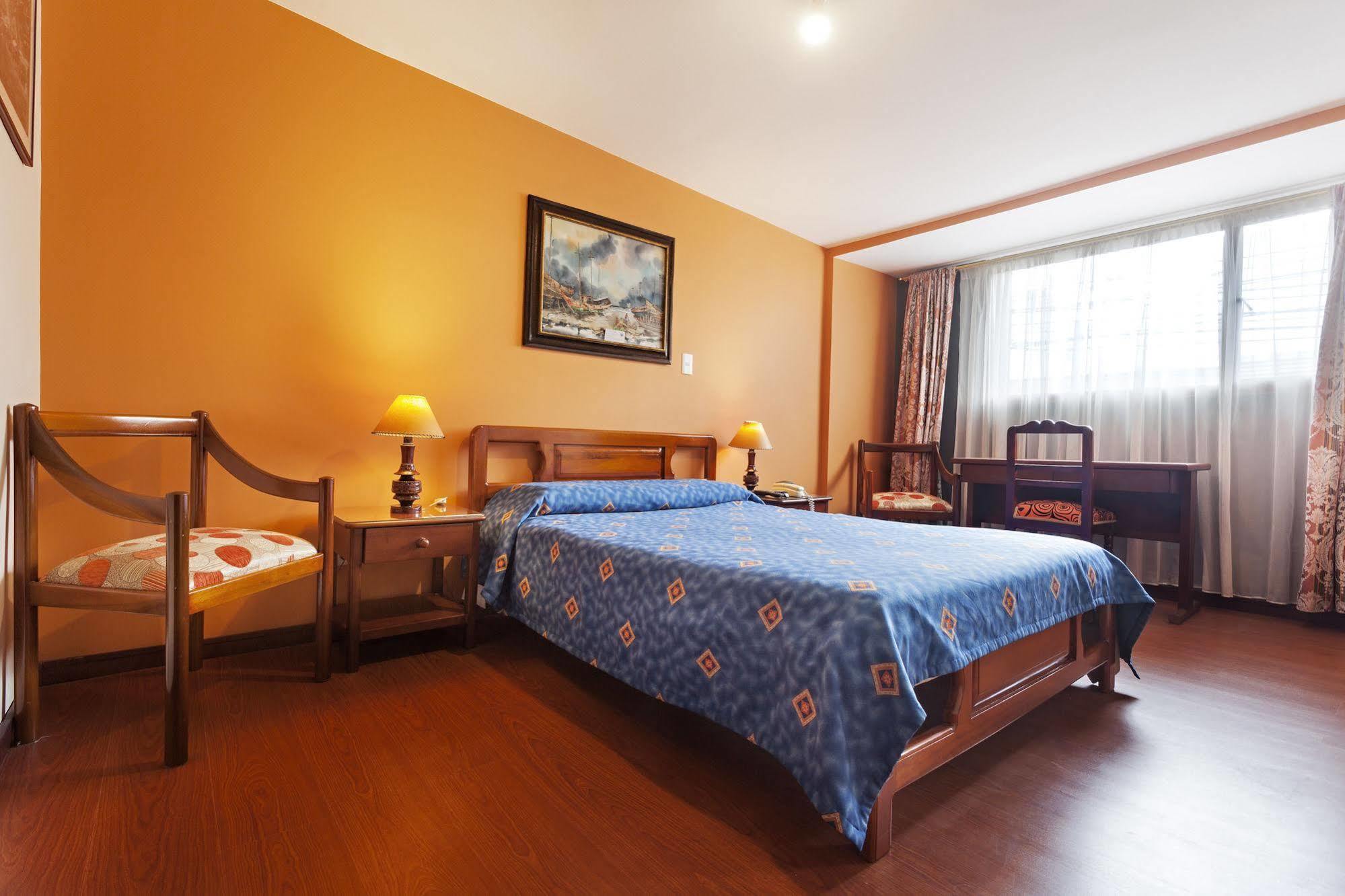 Hotel Frances La Maison باستو المظهر الخارجي الصورة