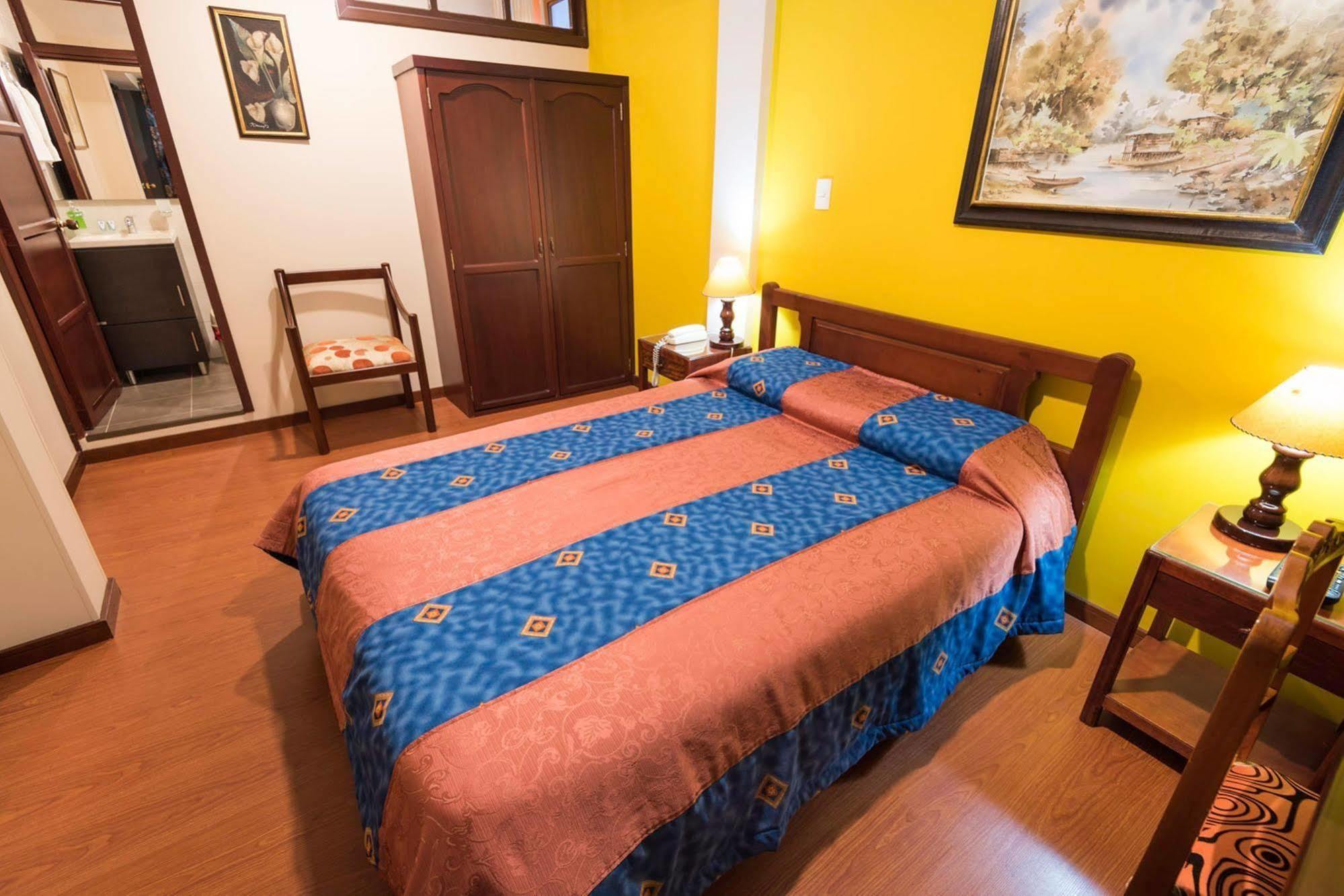Hotel Frances La Maison باستو المظهر الخارجي الصورة