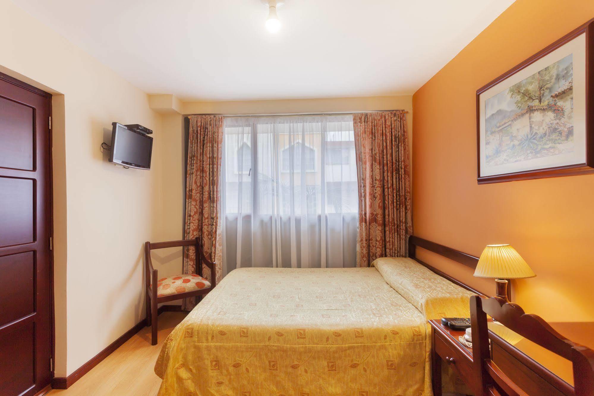 Hotel Frances La Maison باستو المظهر الخارجي الصورة
