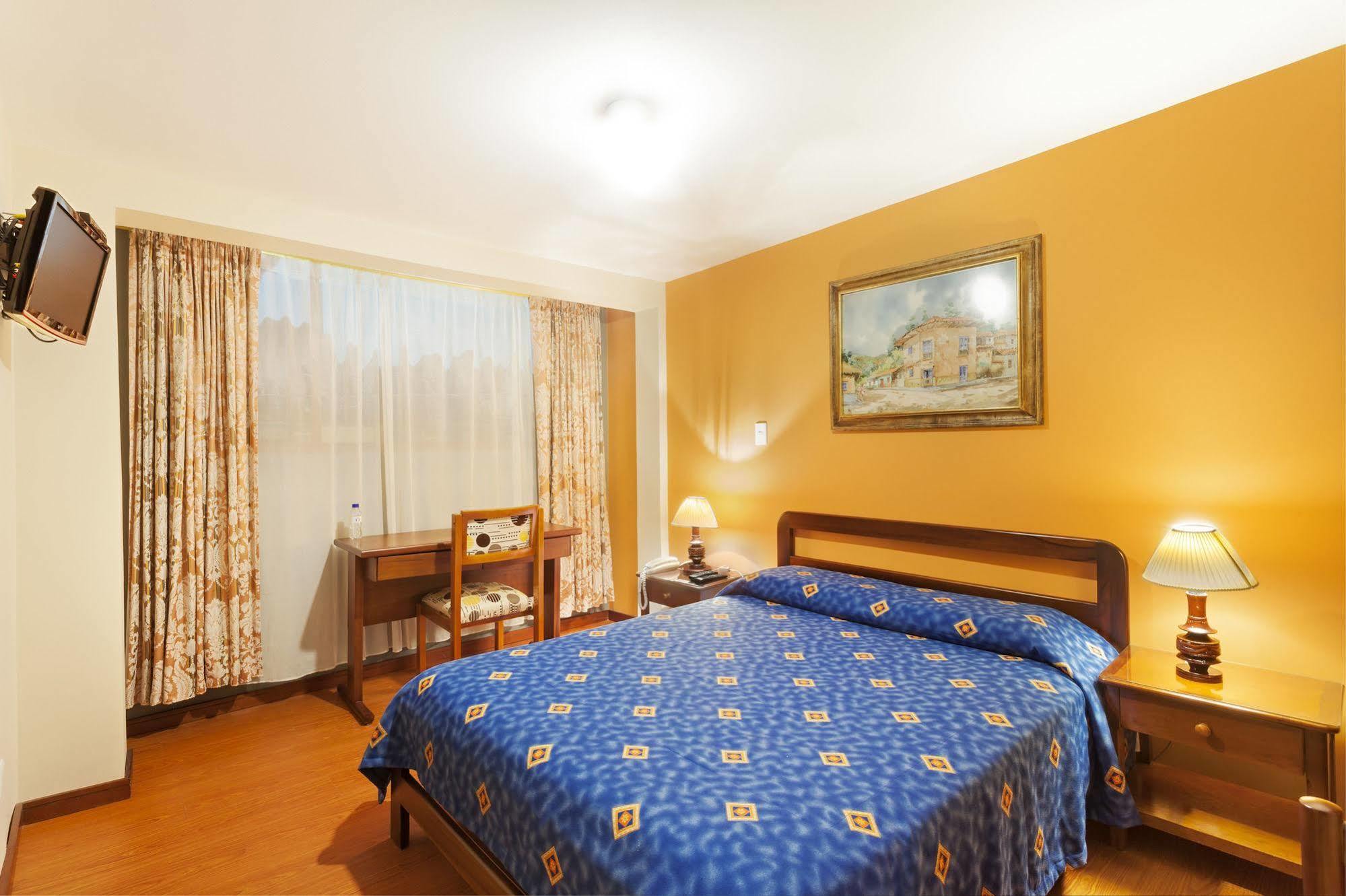 Hotel Frances La Maison باستو المظهر الخارجي الصورة